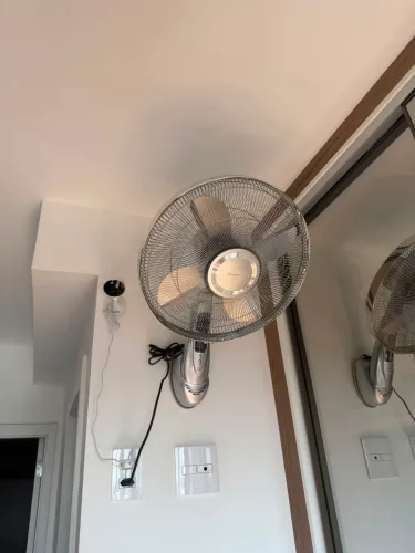 Ventilador de parede com controle
