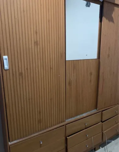 Guarda roupa / Roupeiro