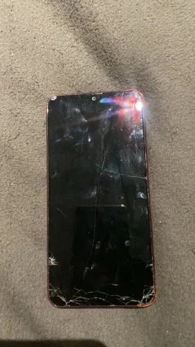 Celular com defeito 