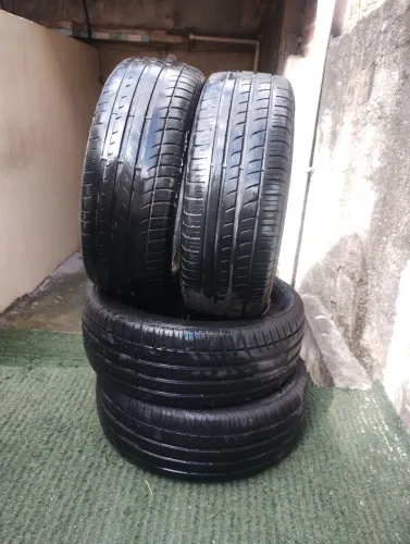 JOGO COM 4 PNEU REMOLD 195/55 R15