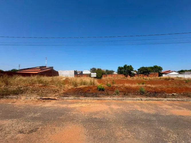 Vendo lote Residencial Localizado no setor Guaxupe em Porto Nacional-TO.