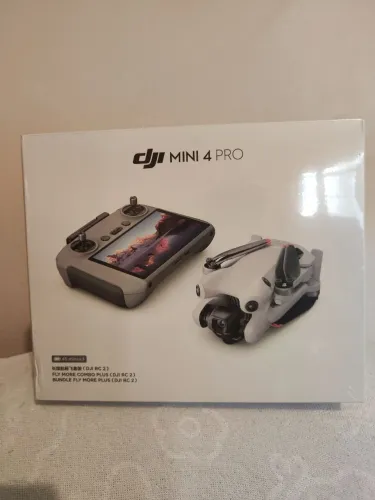 Drone dji mini 4 pro fly more combo plus