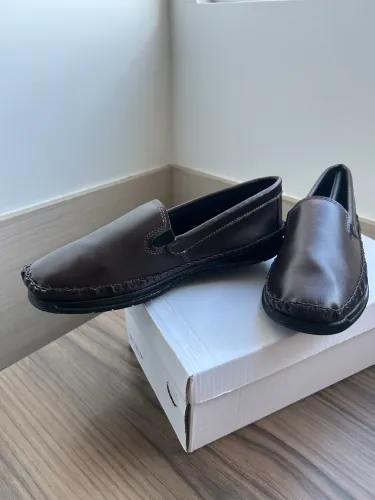 Sapato de couro