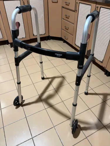 Andador para Idosos Mercur