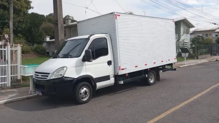 Iveco Daily Chassi 70c16 3.0 16V Turbo Diesel Mec. 2010