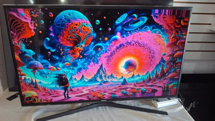 TV SAMSUNG SMART 4K PERFEITA 40 POLEGADAS