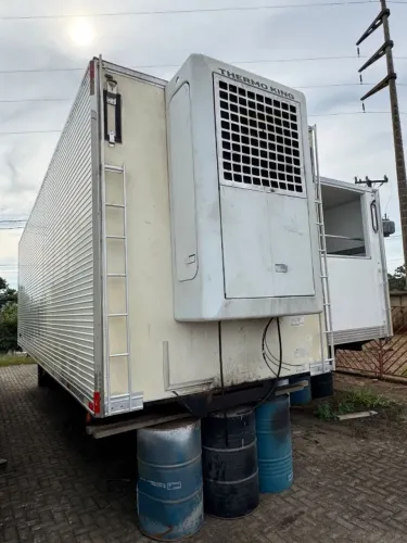 camara frigorifica bau Caminhao bitruck truck Ibipora gancheiro