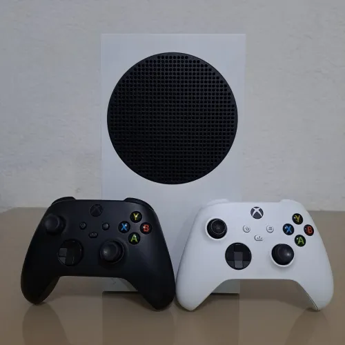 Xbox Series S 2 controles IMPECÁVEL