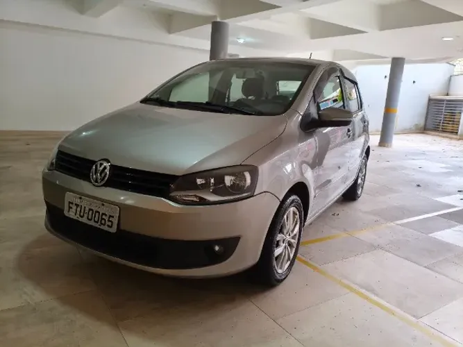 Volkswagen Fox 1.0 MI Total Flex 8V 5P 2014