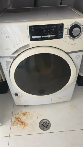 Máquina de lavar e secar