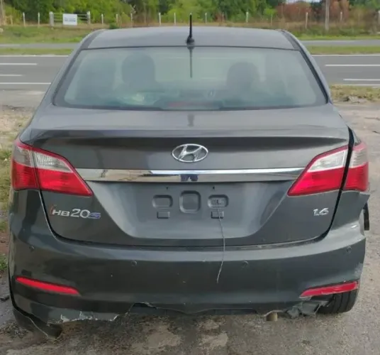 Sucata Hyundai HB20 Sedan 1.6 2016