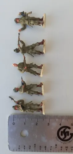 Lote de 50 Miniaturas soldado Guerra Anos 70 Esc:1/72 pintado a mão.