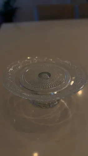 Mini prato com pé para mesa posta 