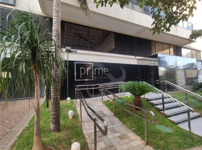 Apartamento com 1 dormitório para alugar, 44 m² por R$ 2.200/mês - Centro - Londrina/PR