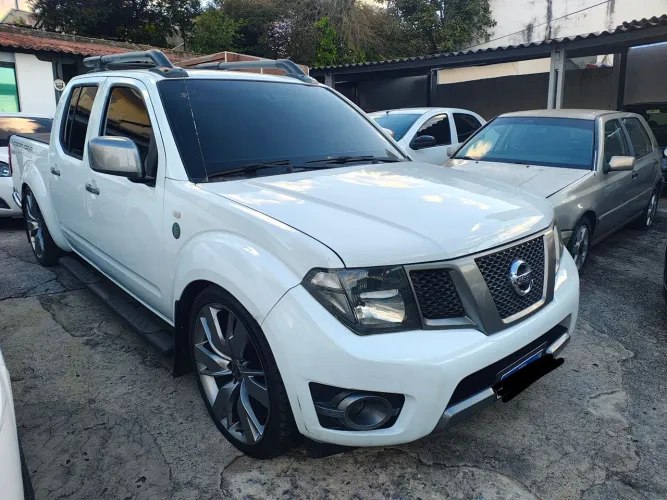 Nissan Frontier SV At.cd 4X4 2.5 TB Diesel Mec. 2015