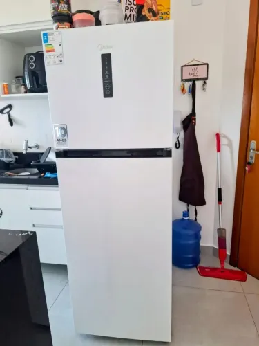 Geladeira Midea Frost Free 2 Portas - Semi Nova!