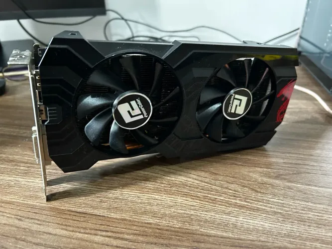 Placa de vídeo rx 570 4gb asrock