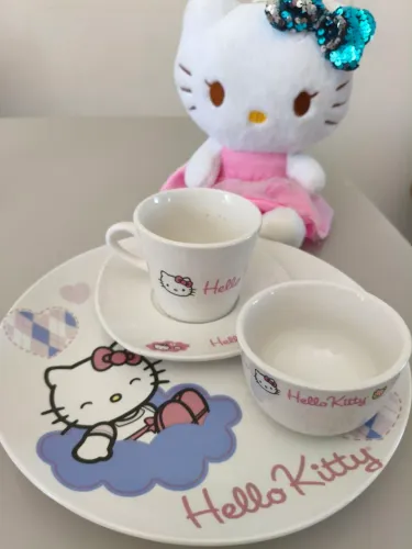 Conjunto Hello Kit 4 peças em porcelana