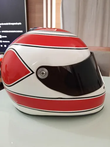 Escultura Capacete Nelson Piquet