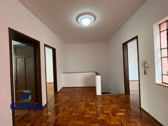Casa residencial com 3 quartos para alugar, 143m² - Centro