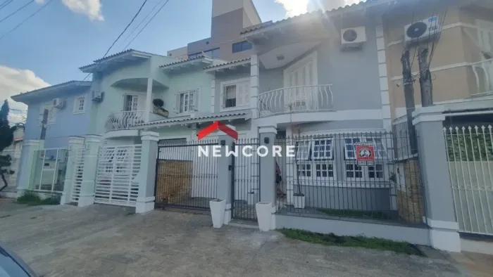 Sobrado em Rua Maria Agiova Ghilardi - Centro - Canoas/RS
