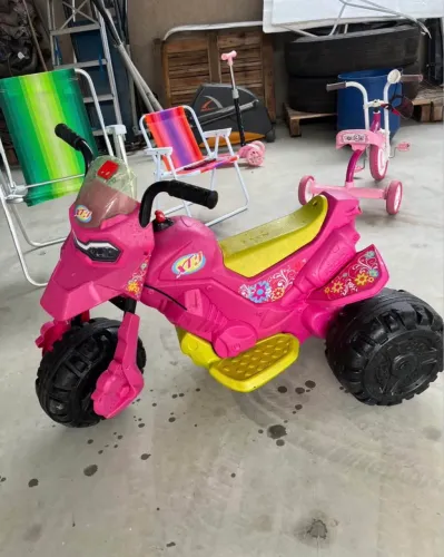 ? Moto Elétrica Infantil Bandeirante XT3 6V Rosa - Excelente Estado | Com Carregador