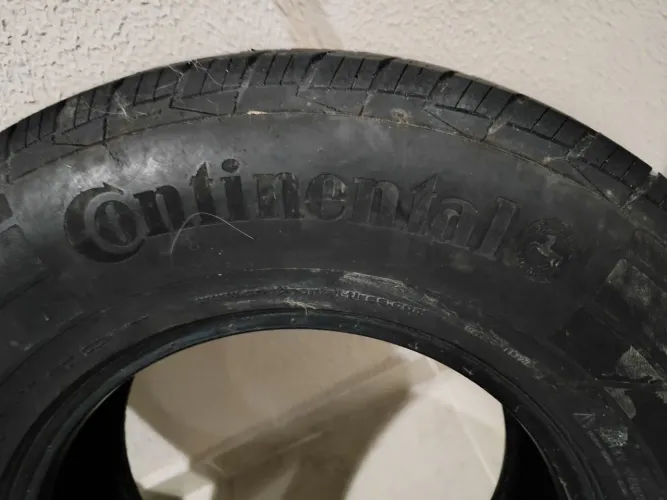 PAR DE PNEUS CONTINENTAL Aro 16 265/70