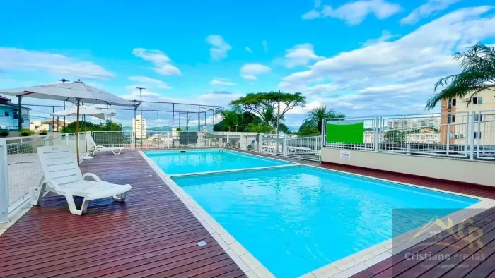 A/ Apartamento 2 dormitórios a venda no bairro Serraria em São José - SC