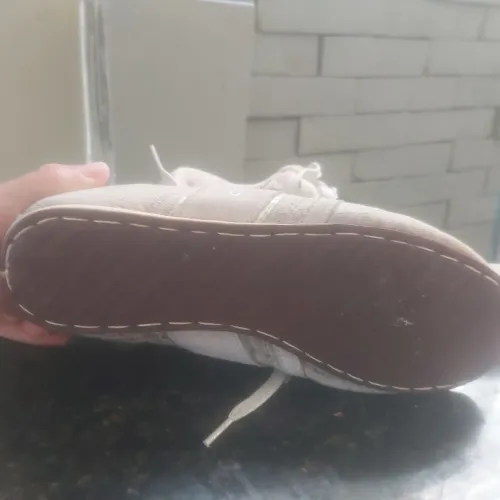 Tenis