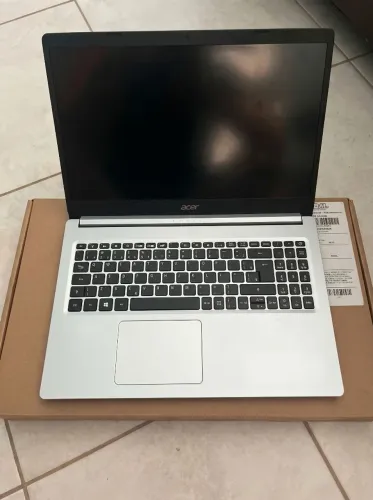 Acer Aspire 5 Ryzen 7 5700u 500GB 8GB de RAM 