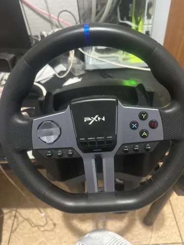 Vendo volante pxn v9 para pc e consoles