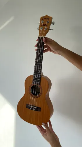 Ukulele Shelby SU-23M STNT Soprano | Excelente Estado + Caixa Original