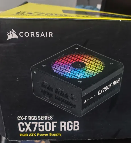 Fonte Corsair 750F RGB Modular