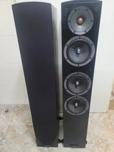 Jamo c607 caixa torre