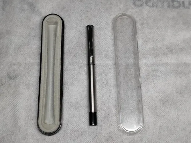 Caneta Penalli