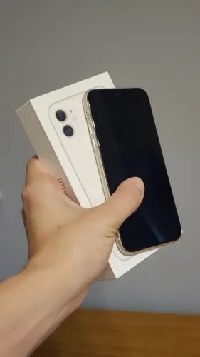 iPhone 11 - 128GB (Impecável)