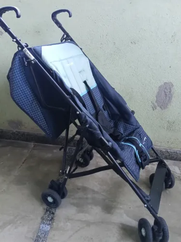Andador e carrinho de bebê passeio guarda chuva
