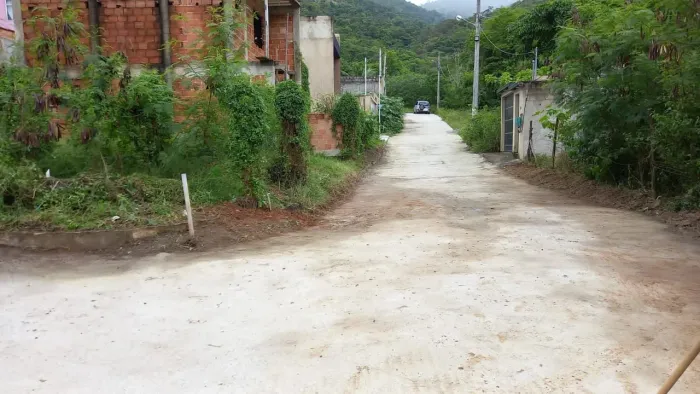 Vendo terreno em Realengo condomínio fechado próximo a cachoeira do barata