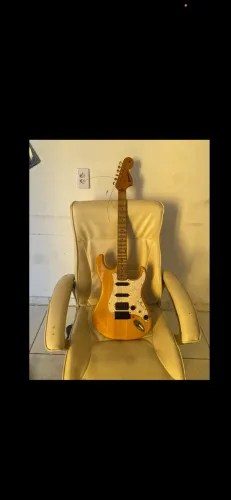 Guitarra condor