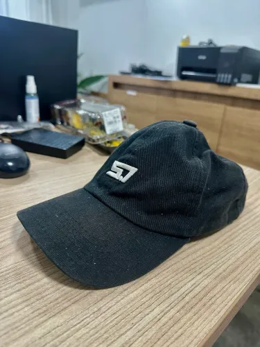Boné Seven Brand