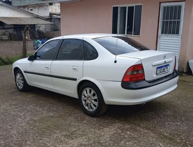 Chevrolet Vectra CD 2.2 16V / 2.0 16V Mec./aut. 1998