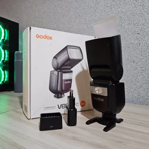 Flash Godox V860 III C para Canon (usado)