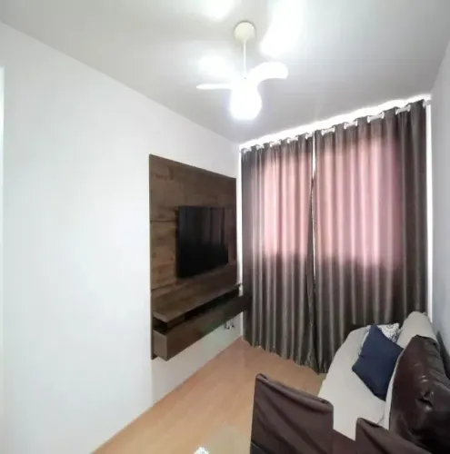 Apartamento ( 2 dormitórios ) , aluguel anual com caução e com mobília.
