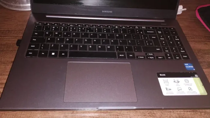 Vende-se notebook Samsung 
