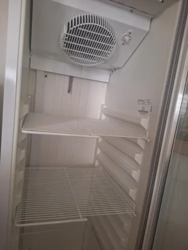 Geladeira Expositora Metalfrio 324L