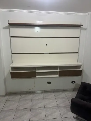 Painel TV 1 metro e 80