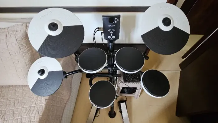 Bateria eletrônica Roland TD-1K