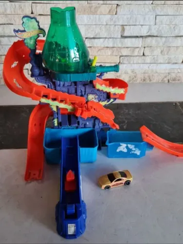 Estação científica hot wheels 