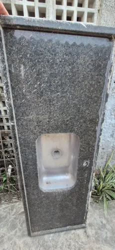 PIA DE MÁRMORE PARA DESOCUPAR