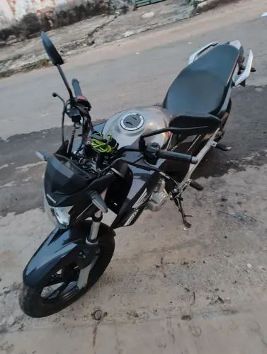 Vende se moto